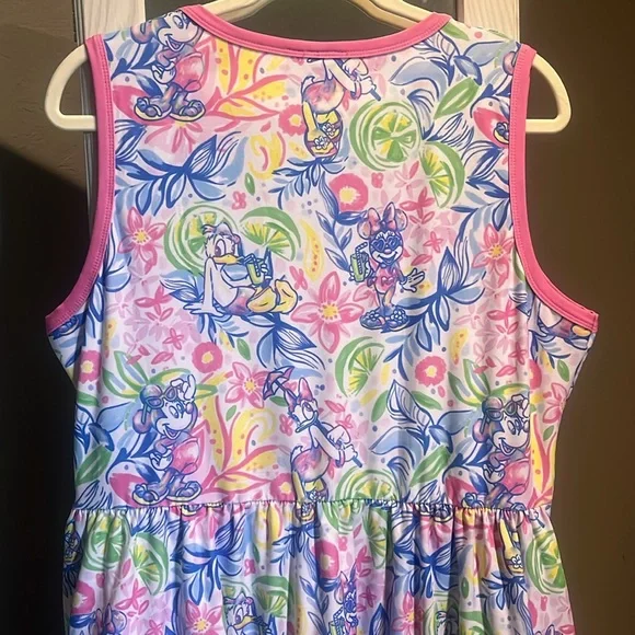 NEW Disney Mickey Minnie Donald Daisy Ruffle Dress Lilly Pullitzer* Sz L/XL🩷 - Picture 4 of 15